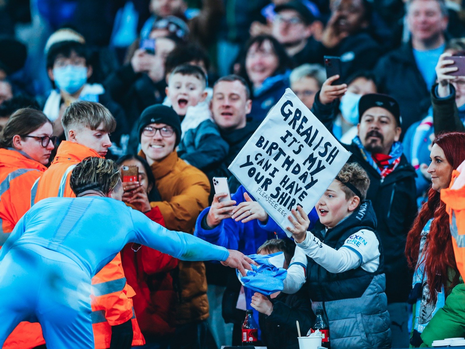 众讨论的焦 众讨论的焦